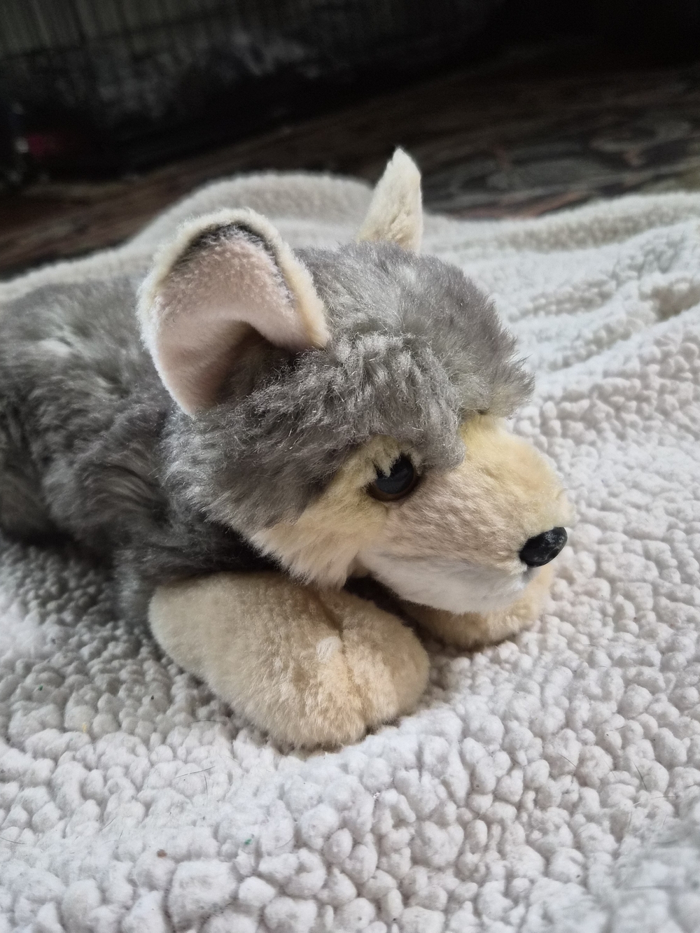 Aurora Miyoni Husky Plush Realistic Stuffed Animal 8-10”